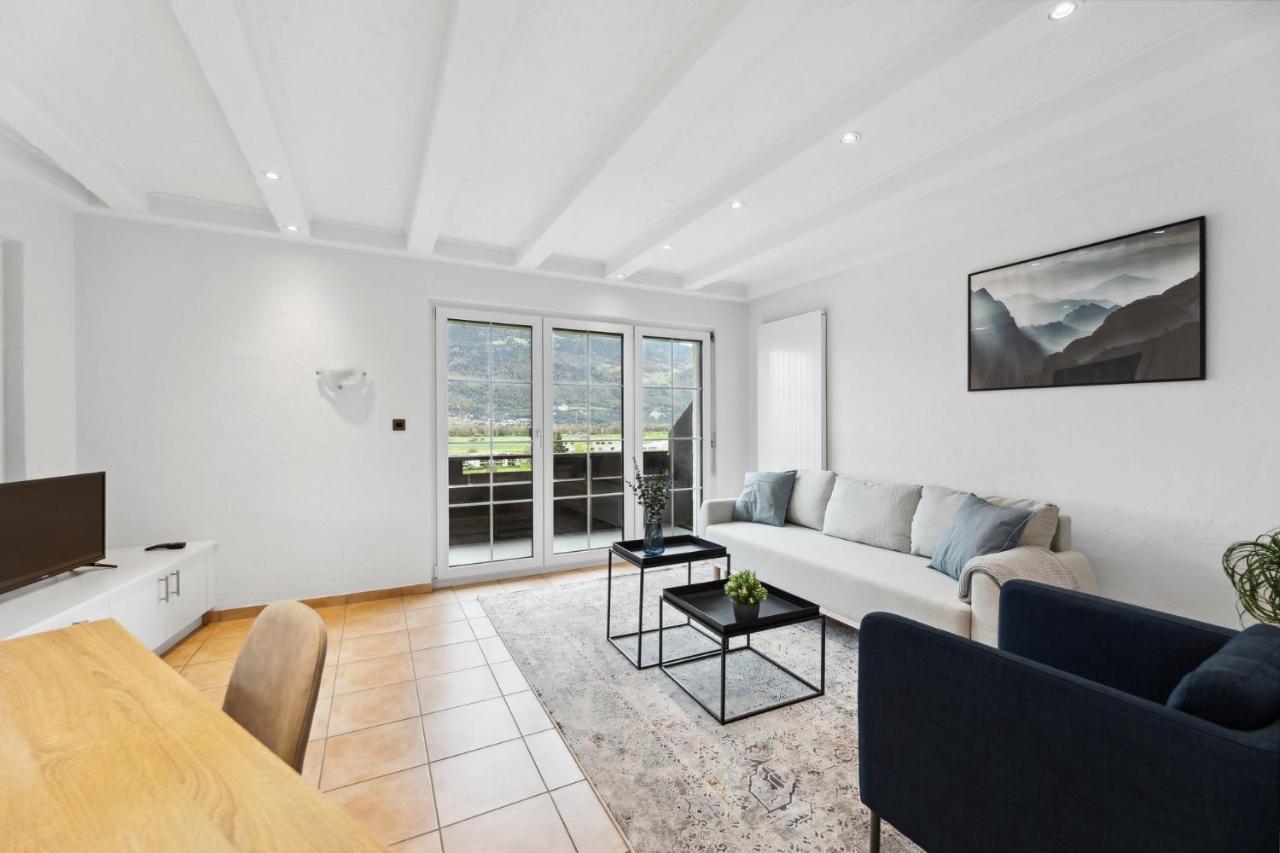 Sonniges Apartment Mit Traumhaftem Bergblick Buchs  Esterno foto